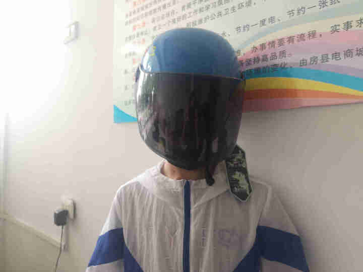 嘀嗒咚儿童头盔 男女童电动摩托车夏季防晒安全帽 四季可爱卡通小孩电瓶车半盔 蓝色狗狗 均码怎么样，好用吗，口碑，心得，评价，试用报告,第4张