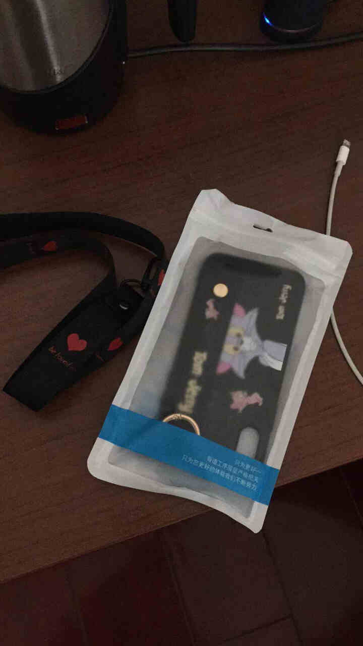 浩函 苹果x/XR手机壳 iPhone xs/xsmax手机套全包硅胶软壳防摔女小清新卡通腕带款 深邃黑呆呆汤姆猫+黑色爱心挂绳+钢化膜 苹果X怎么样，好用吗，,第2张