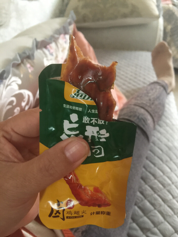 忘形食品 麻辣凤爪凤肘鸡翅尖各两袋 辣子鸡肉干肉脯 休闲麻辣小零食 零食礼盒装怎么样，好用吗，口碑，心得，评价，试用报告,第4张