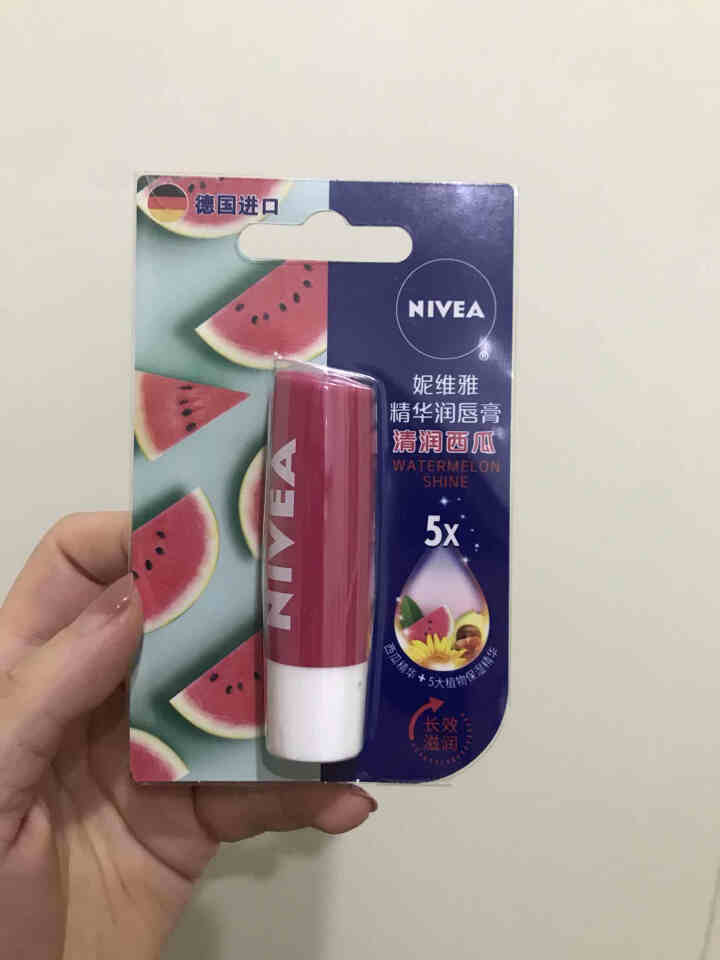 妮维雅(NIVEA)精华润唇膏 清润西瓜4.8g(润唇膏 唇彩 保湿补水滋润)怎么样，好用吗，口碑，心得，评价，试用报告,第2张