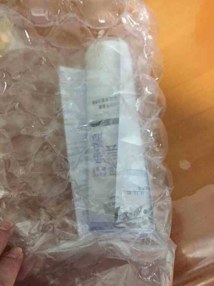 春夏西班牙桑葚深层清洁洗面奶100g张艺兴补水保湿控油洁面乳屈臣氏春夏护肤品官方旗舰店学生男女怎么样，好用吗，口碑，心得，评价，试用报告,第2张