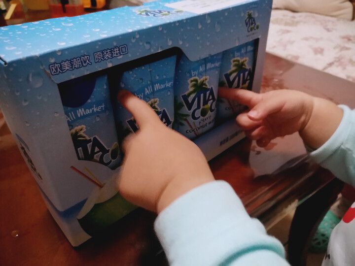 唯他可可（Vita Coco）天然椰子水进口NFC果汁饮料330ml*4瓶怎么样，好用吗，口碑，心得，评价，试用报告,第3张