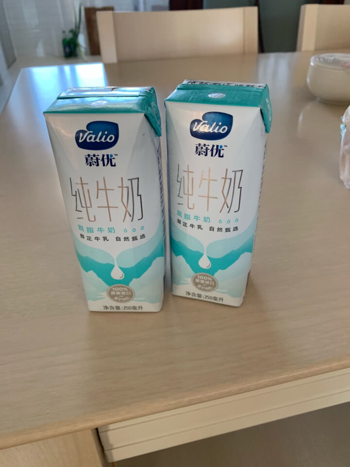 芬兰蔚优 Valio 脱脂牛奶 UHT纯牛奶 250ml*24整箱装怎么样，好用吗，口碑，心得，评价，试用报告,第2张