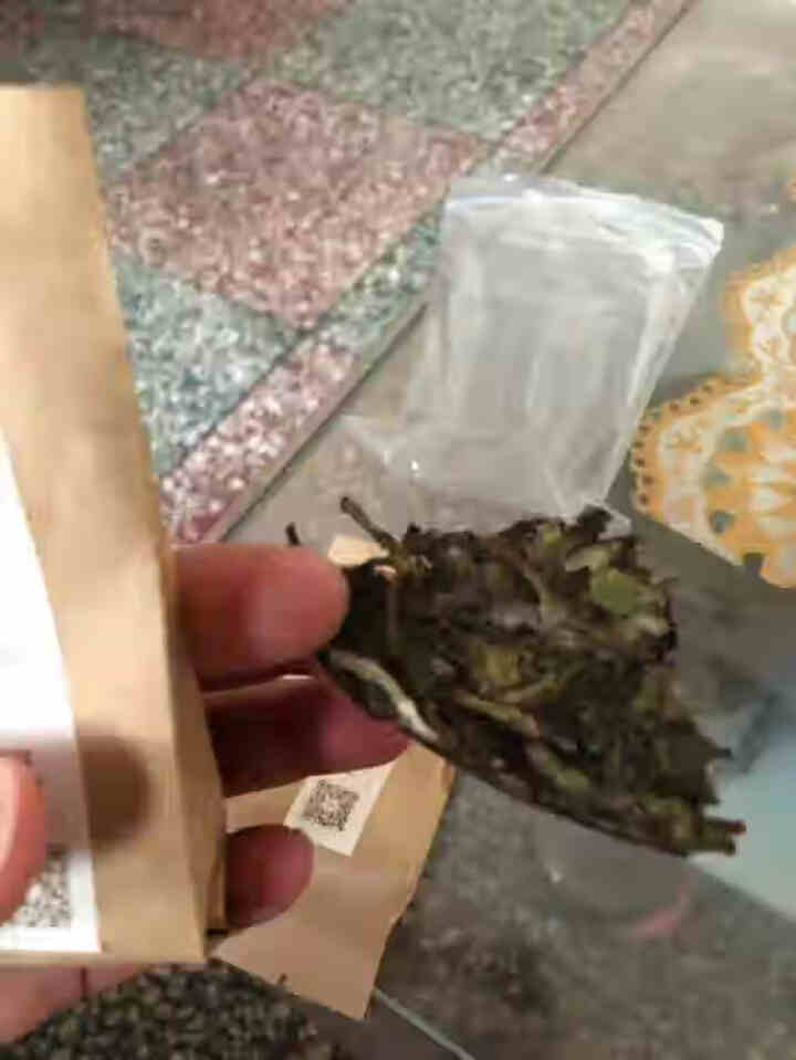 大与茶问 白茶 2018年政和新茶抽针寿眉茶饼300g/饼礼盒节日茶礼非福鼎白茶 18年抽针寿眉5g+13年秋露寿眉5g怎么样，好用吗，口碑，心得，评价，试用报,第3张