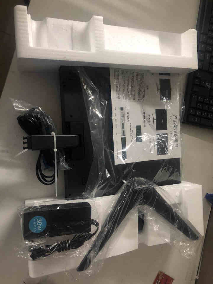 24英寸显示器 游戏电竞吃鸡曲面屏 台式电脑显示器IPS 窄边框 HDMI 办公 监控PS4 可挂壁 19英寸 黑色平面（单 vga 1366*768）怎么样，,第4张