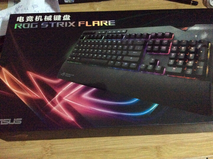 华硕（ASUS）ROG STRIX FLARE 耀光机械游戏键盘 RGB Cherry红轴 幻彩背光 可定制铭牌 绝地求生吃鸡键盘怎么样，好用吗，口碑，心得，评,第2张