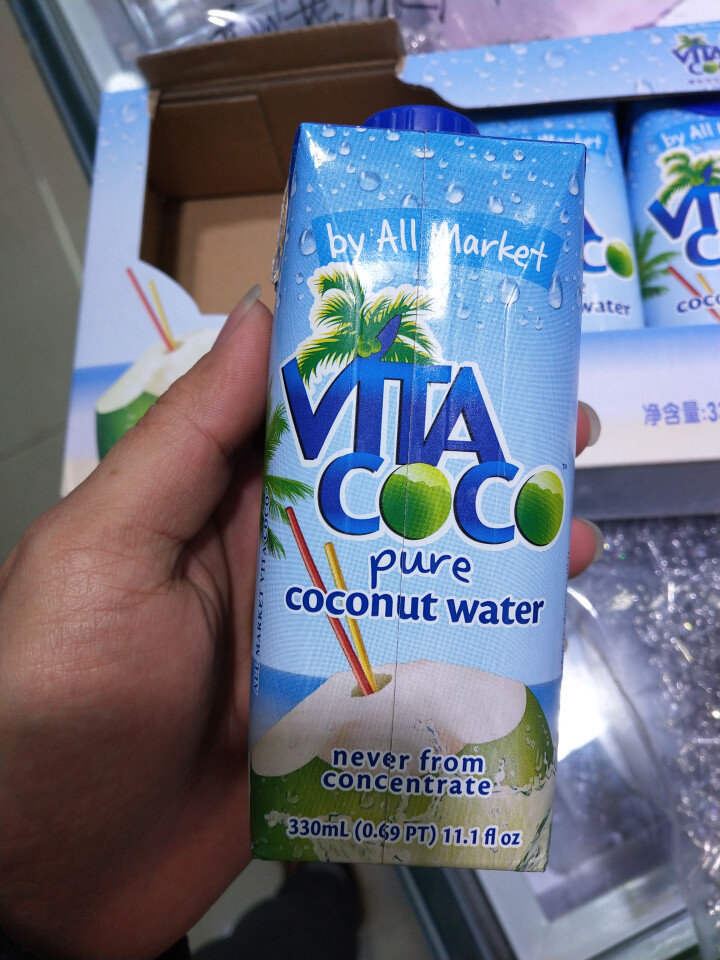 唯他可可（Vita Coco）天然椰子水进口NFC果汁饮料330ml*4瓶怎么样，好用吗，口碑，心得，评价，试用报告,第2张