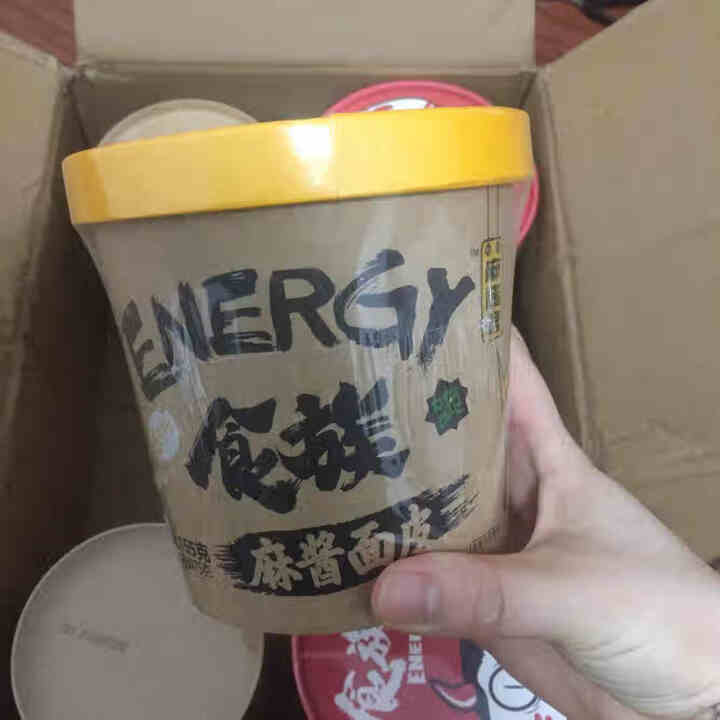 【食族人旗舰店】食族人麻酱面皮酸辣粉速食6桶装爆肚粉食人族麻辣烫方便面重庆正宗土豆粉丝条速食品宵夜 酸辣粉130g*3+麻酱面皮155g*3怎么样，好用吗，口碑,第4张