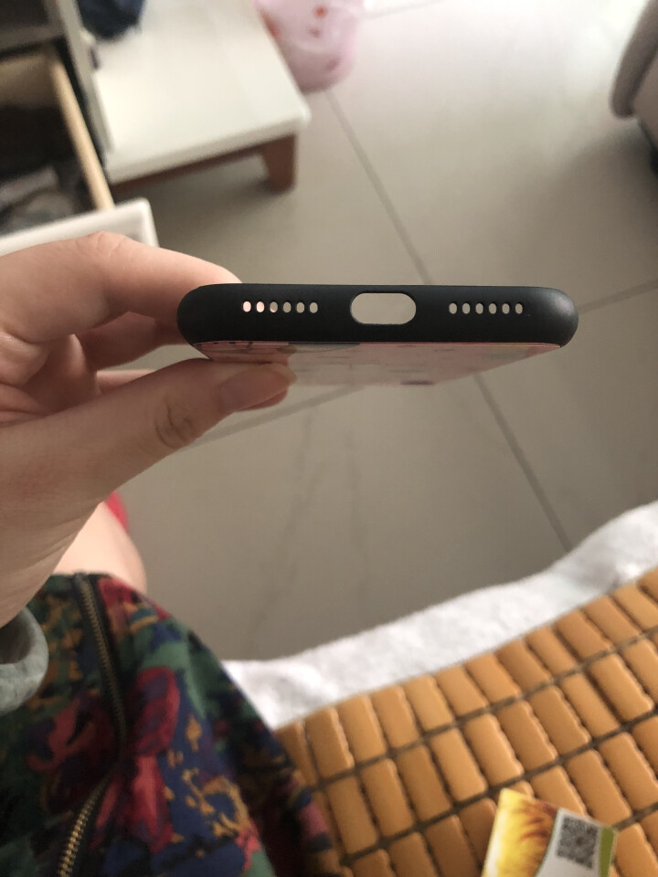 迪沃 苹果X手机壳 iphoneX轻奢女款清新可爱 抖音潮牌超薄全包防摔散热玻璃壳 时尚男女潮款 甜甜兔怎么样，好用吗，口碑，心得，评价，试用报告,第4张