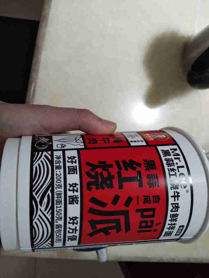 Mr.Lee(李先生)鲜拌面 网红方便面速食拌面非油炸食品桶装 黑蒜红烧牛肉口味 单杯装 200g怎么样，好用吗，口碑，心得，评价，试用报告,第2张