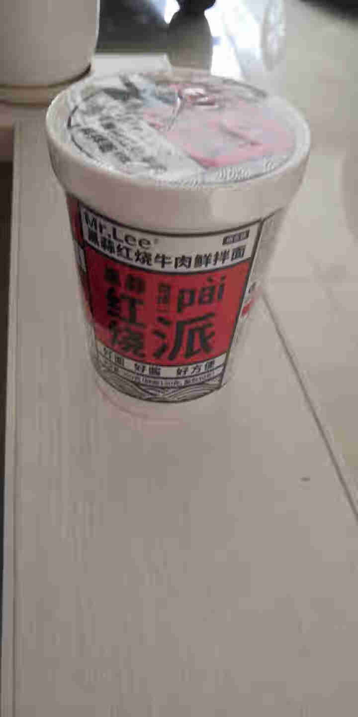 Mr.Lee(李先生)鲜拌面 网红方便面速食拌面非油炸食品桶装 黑蒜红烧牛肉口味 单杯装 200g怎么样，好用吗，口碑，心得，评价，试用报告,第2张