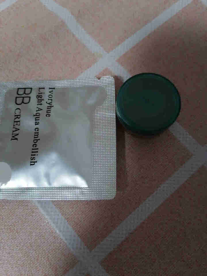 颜值（YANZHI）轻透水漾修颜BB霜2g*2小样试用装【每日免单前20】 BB霜小样一对怎么样，好用吗，口碑，心得，评价，试用报告,第4张