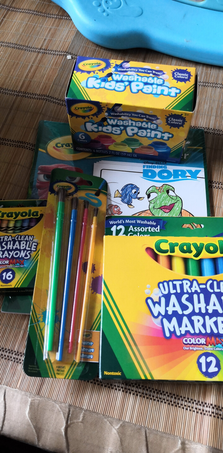 美国绘儿乐Crayola  儿童可水洗颜料套装含蜡笔水彩笔颜料画刷画册 画笔绘画工具套装6件套 JD,第4张