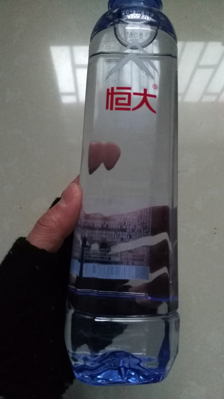 恒大 天然矿泉水 饮用水 瓶装水 非纯净水商务用水 570ml*1瓶（样品不售卖）怎么样，好用吗，口碑，心得，评价，试用报告,第3张