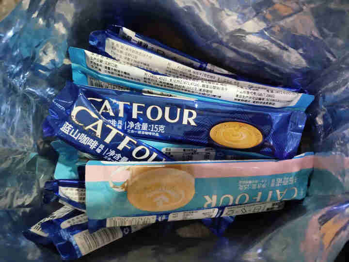 Catfour 蓝山咖啡卡布奇诺160条/40条组合风味 特浓提神速溶三合一咖啡粉600g 正品 蓝山卡布混合装 40条600g*1袋怎么样，好用吗，口碑，心得,第3张