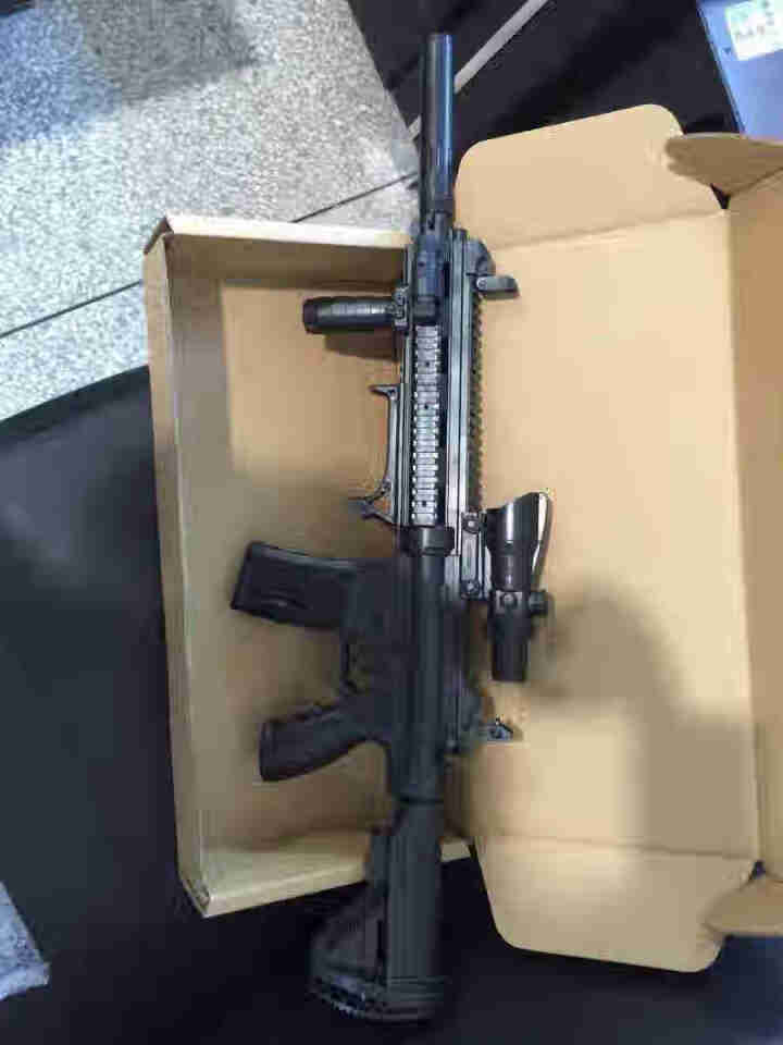 儿童玩具枪 m416手自一体QBZ95式突击步抢 98KAWM可发射水晶弹 下供弹绝地求生吃鸡玩具枪 M416【手自一体】送2万水弹+变色靶+信号枪怎么样，好用,第4张