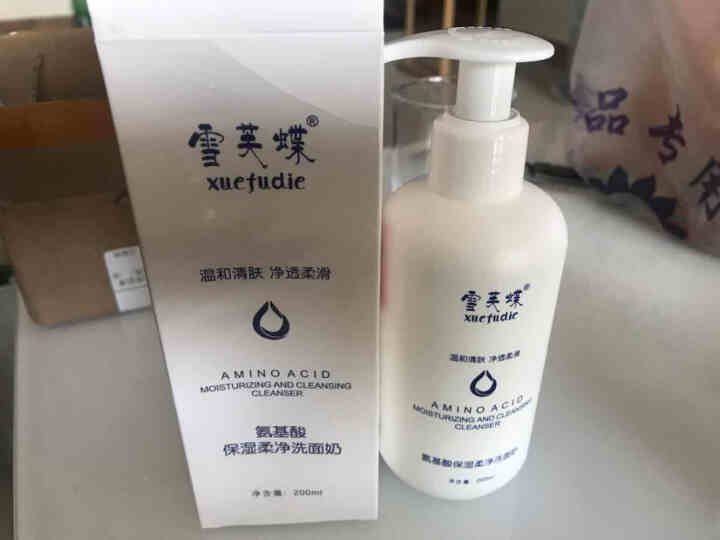 雪芙蝶 氨基酸保湿卸妆洗面奶 200ml （深层清洁 平衡水油 补水抗痘 男女通用 敏感肌肤可用） 洁面乳怎么样，好用吗，口碑，心得，评价，试用报告,第4张