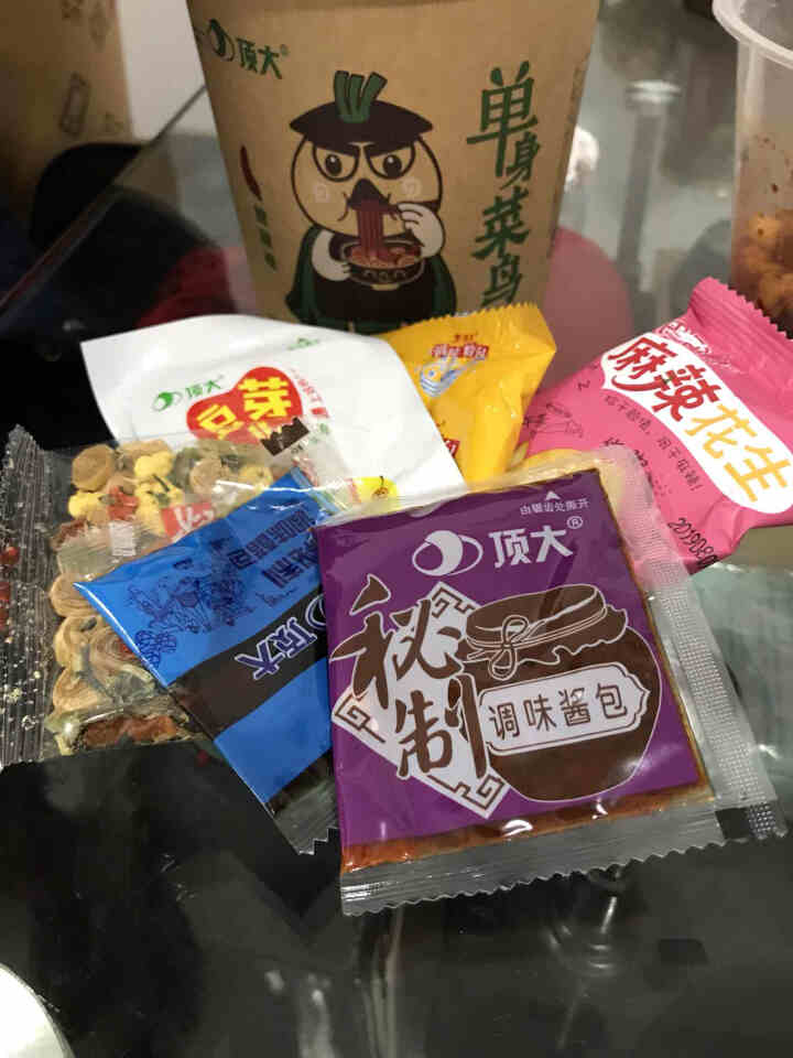 顶大单身菜鸟酸辣烫粉丝酸辣味速食面方便面泡面汤面 酸辣 6桶怎么样，好用吗，口碑，心得，评价，试用报告,第3张