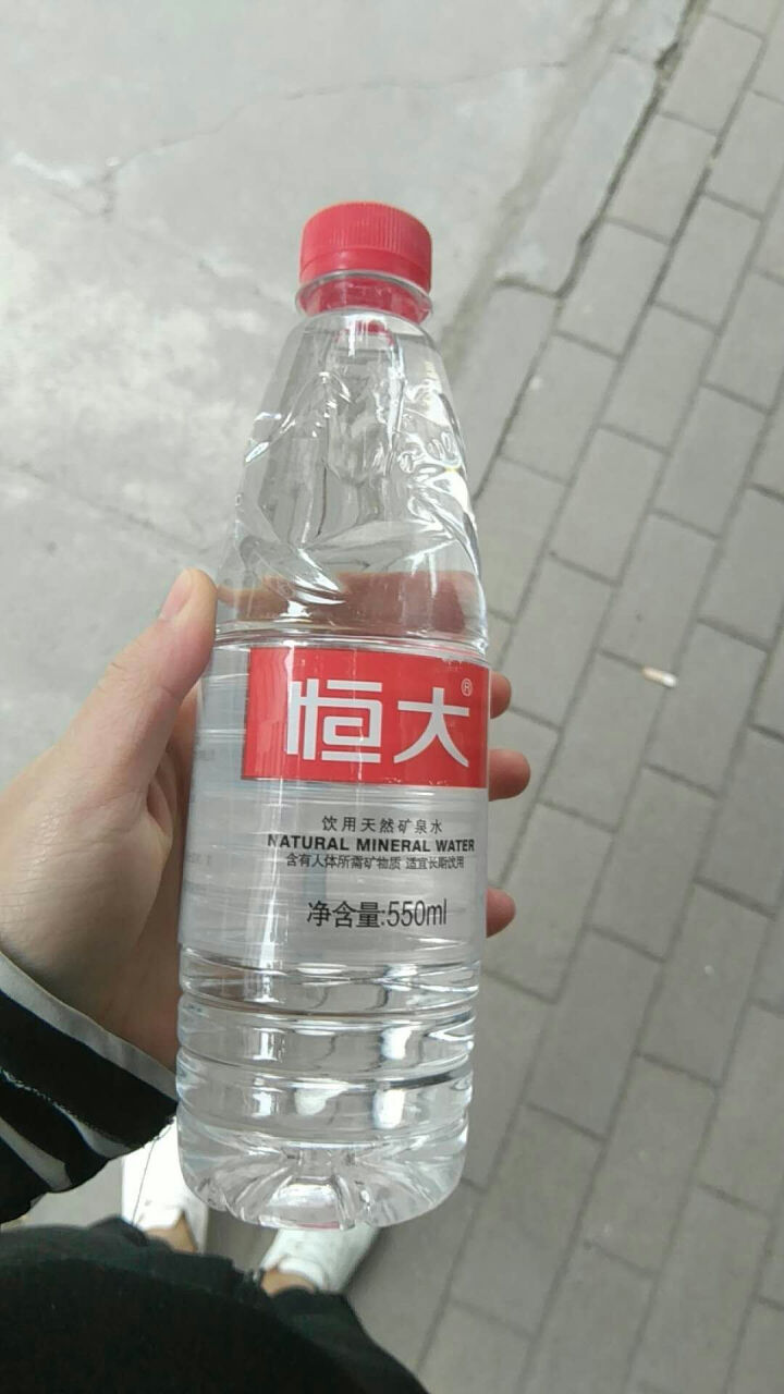 【整箱买一送一】恒大 天然矿泉水饮用水瓶装水非纯净水 550ml*1瓶（样品不售卖）怎么样，好用吗，口碑，心得，评价，试用报告,第2张