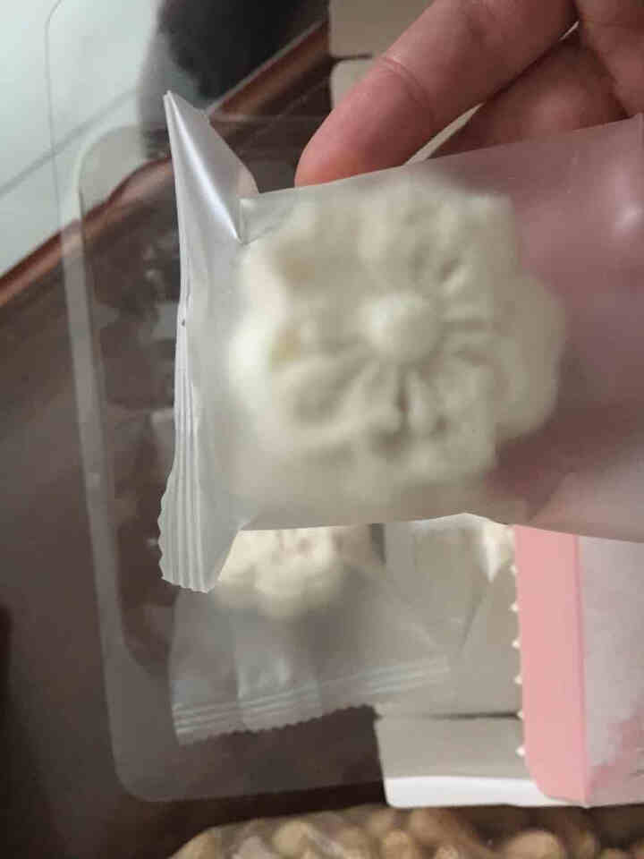 湖北武汉特产樱花饼200g*2盒 送礼袋手工糕点樱花糕云片糕特产礼 樱花饼200g*1盒+樱花糕200g*1盒 送礼袋怎么样，好用吗，口碑，心得，评价，试用报告,第4张