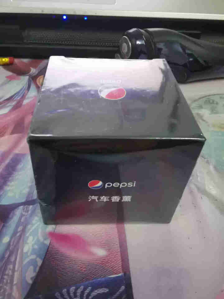 百事（pepsi） 汽车香水 车载固体香膏车用香薰座 汽车用品车内饰品摆件除异味净化空气清新剂香氛 清新小苍兰,第2张