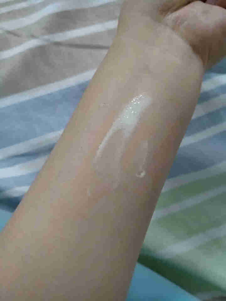 九叶草防晒霜SPF35+ 清爽倍护便携全身防晒防水户外美肤防晒霜亮肤紫外线隔离霜白皙防水男女通用 清爽倍护便携防晒乳45g怎么样，好用吗，口碑，心得，评价，试用,第4张