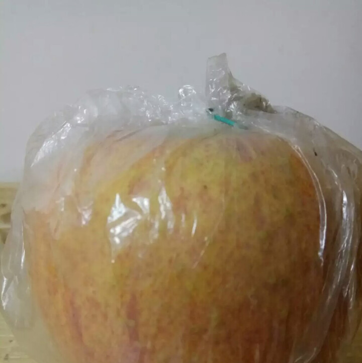 逗鲜 新鲜水果冰糖心红富士苹果2.5kg 单果80,第4张