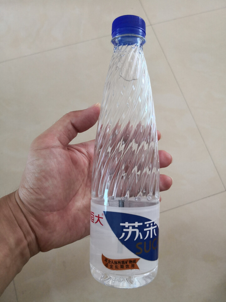 恒大 苏采天然矿泉水 饮用水 非纯净水 个性瓶身高颜值 500ml*1瓶（样品不售卖）怎么样，好用吗，口碑，心得，评价，试用报告,第3张