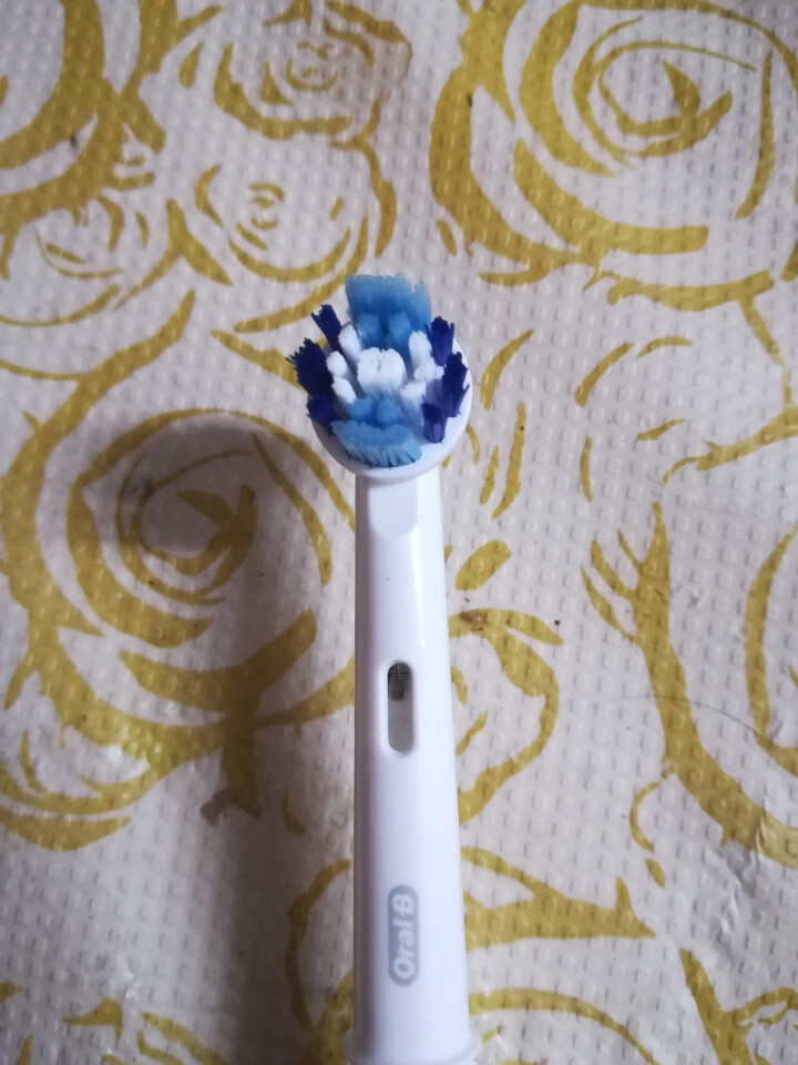 博朗 欧乐B（Oralb）电动牙刷头 4支装 精准清洁型 适配成人2D/3D全部型号 EB20,第4张