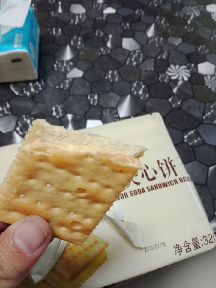 【京东自有品牌】八享时 苏打夹心饼干 柠檬味 320g/袋 蛋糕 休闲零食怎么样，好用吗，口碑，心得，评价，试用报告,第4张