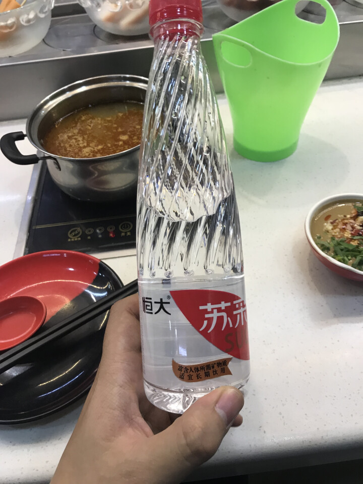 恒大 苏采天然矿泉水 饮用水 非纯净水 个性瓶身高颜值 500ml*1瓶（样品不售卖）怎么样，好用吗，口碑，心得，评价，试用报告,第4张