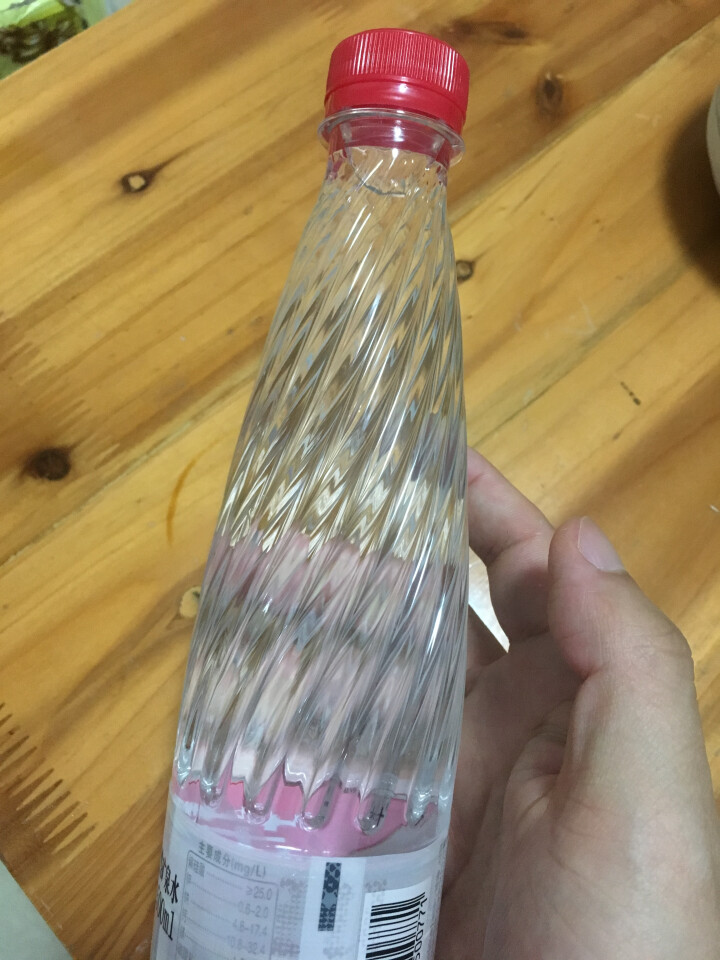 恒大 苏采天然矿泉水 饮用水 非纯净水 个性瓶身高颜值 500ml*1瓶（样品不售卖）怎么样，好用吗，口碑，心得，评价，试用报告,第4张