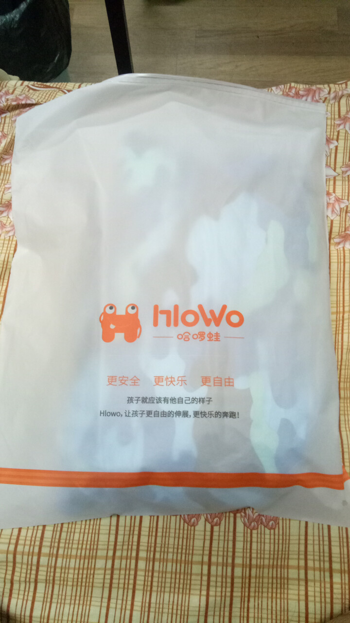 哈啰蛙（hlowo） 童装儿童羽绒服男短款2018冬季新款连帽男童迷彩羽绒服轻薄 蓝色 110怎么样，好用吗，口碑，心得，评价，试用报告,第2张