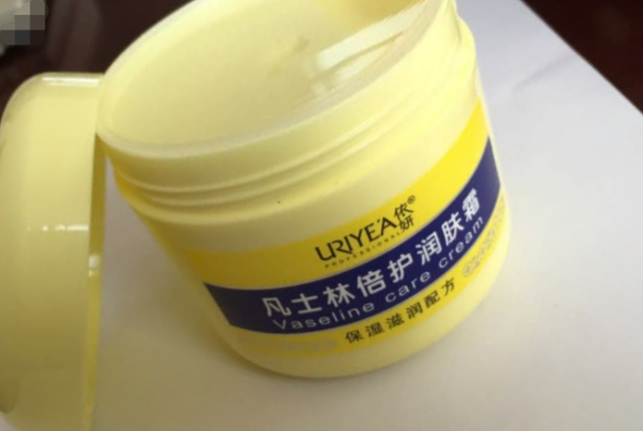 依妍（URIYEA PROFESSIONAL） 凡士林倍护润肤霜深入滋润缩水保湿养护身体乳霜300g 300g*1瓶怎么样，好用吗，口碑，心得，评价，试用报告,第3张