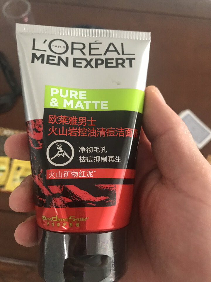 欧莱雅（LOREAL） 欧莱雅男士洗面奶套装控油磨砂淡痘黑头火山岩泥清洁去油性皮肤洁面膏2支装怎么样，好用吗，口碑，心得，评价，试用报告,第3张