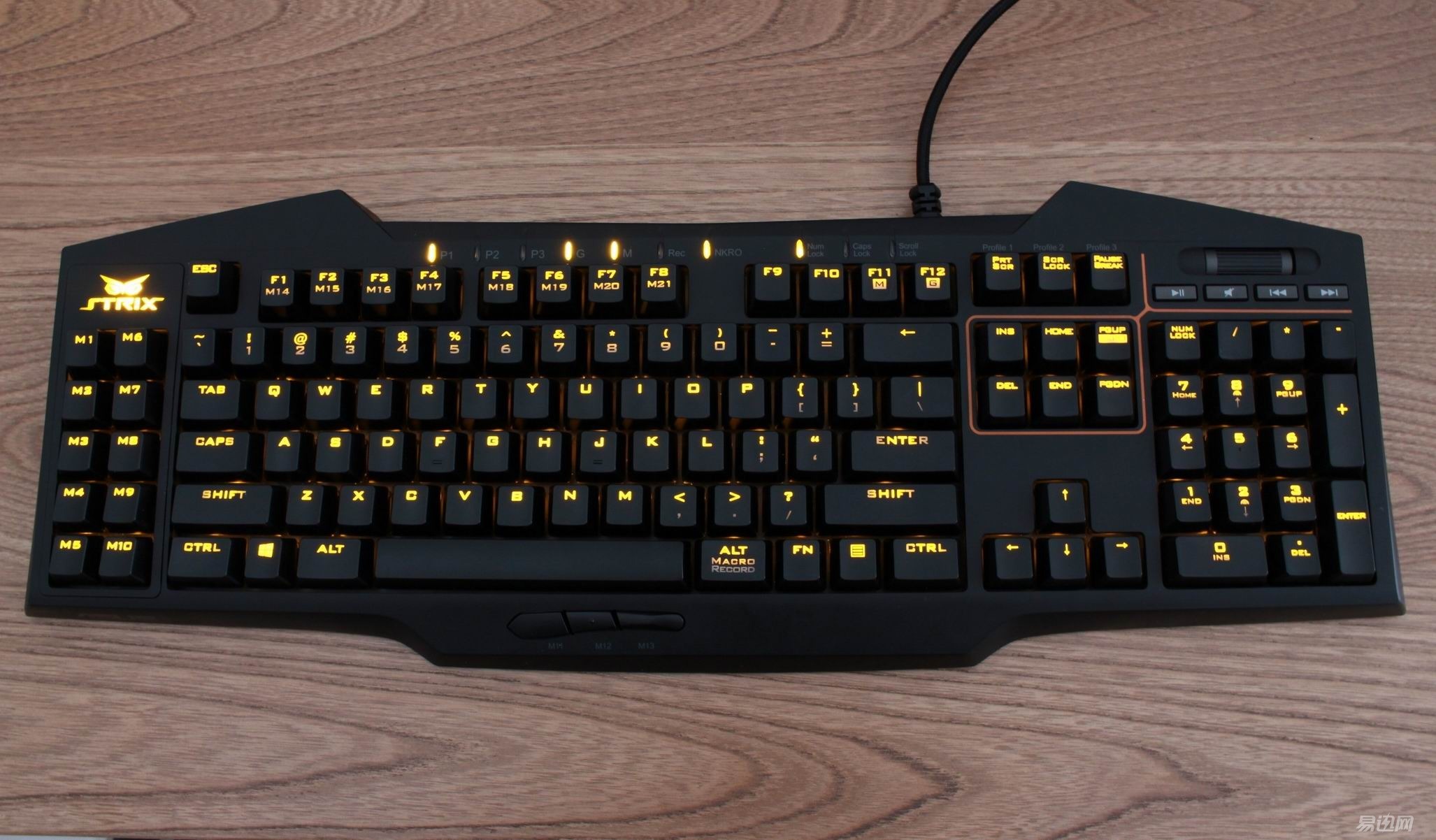 薄膜键盘和机械键盘_机械键盘 薄膜键盘_机械键盘与薄膜键盘