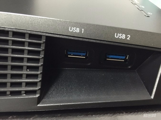 两个USB3.0的接口