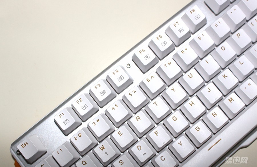 贱驴619打滚机械键盘轻体验!-晒物评测-易启玩