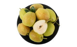 悠乐果 新疆库尔勒香梨1.5kg 单果约80-120g 新鲜水果