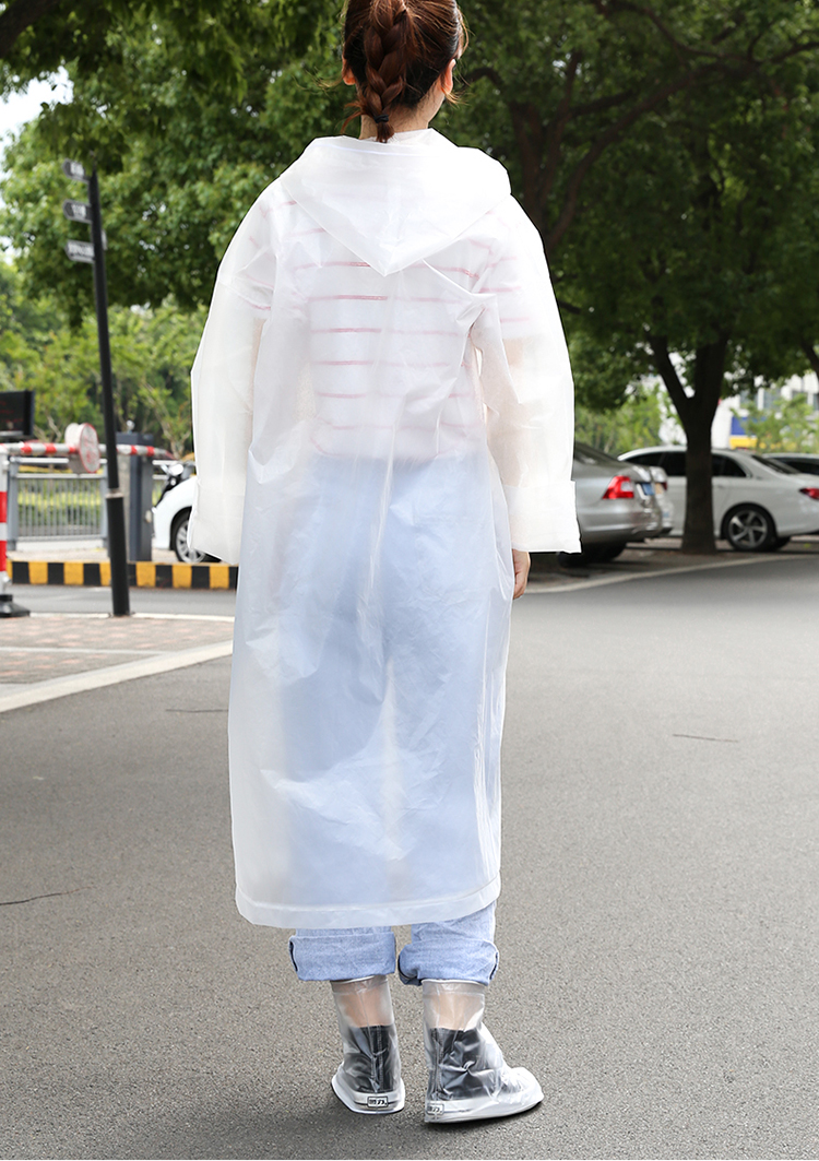 成人雨衣雨披 一次性半透明电动车雨衣男女长款带帽加厚防水雨披白色