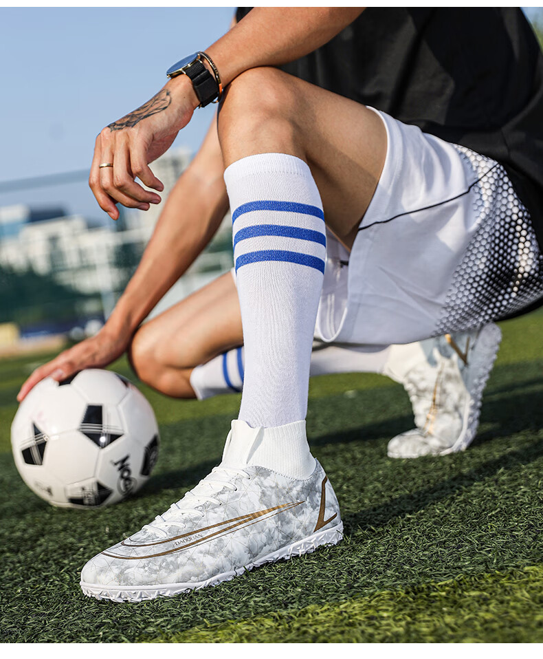 高帮足球鞋男碎胶透气成人运动青少年球鞋儿童足球鞋碎胶鞋小学生大童