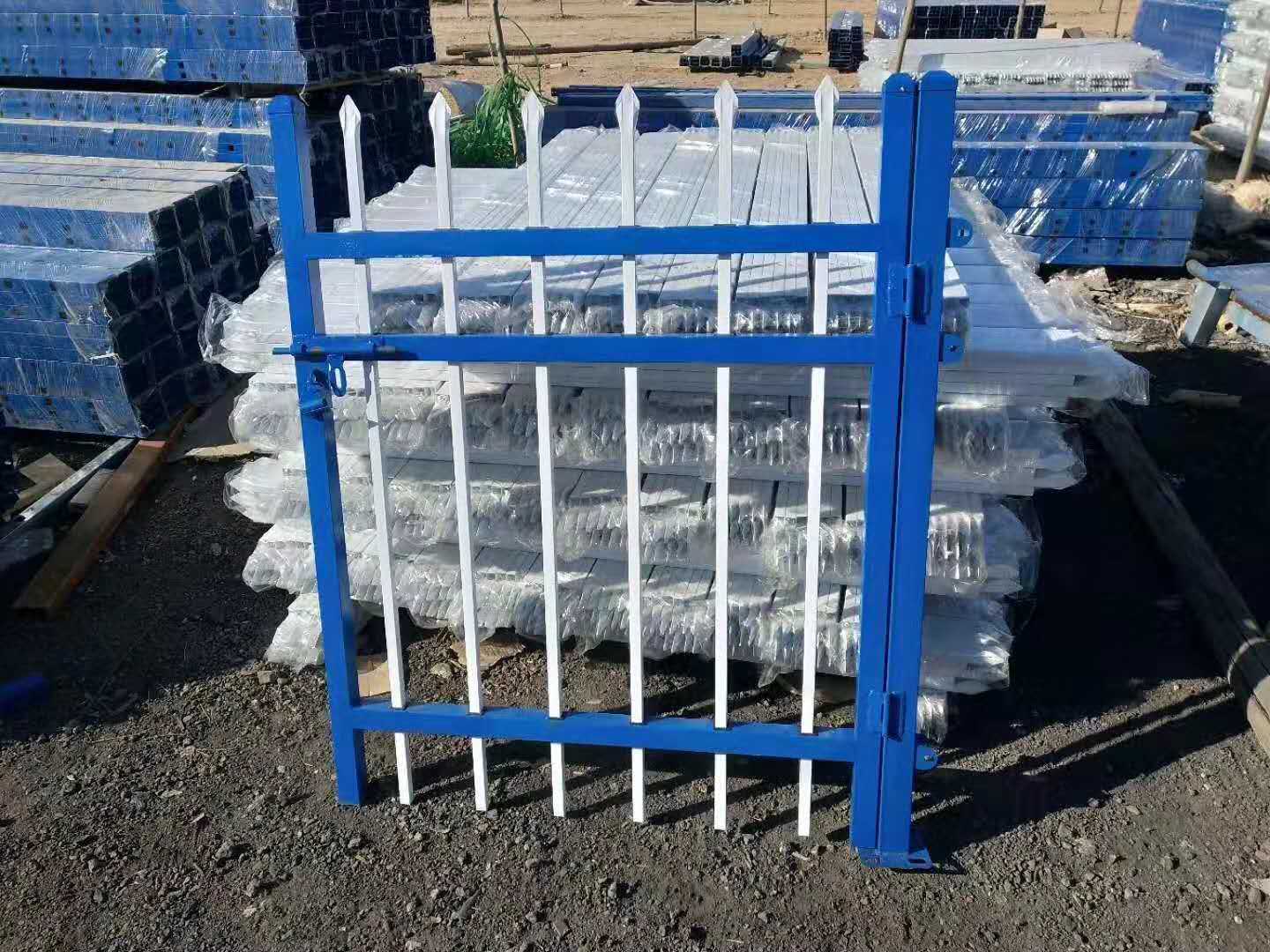 热镀锌栏杆锌钢护栏铁艺围栏别墅花园小区防护栏厂区学校院墙家用庭院