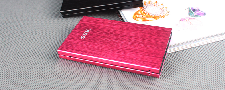 SSK飚王 SHE066 天火移动硬盘盒 USB2.0 2.5寸 SATA串口 铝合金 红色