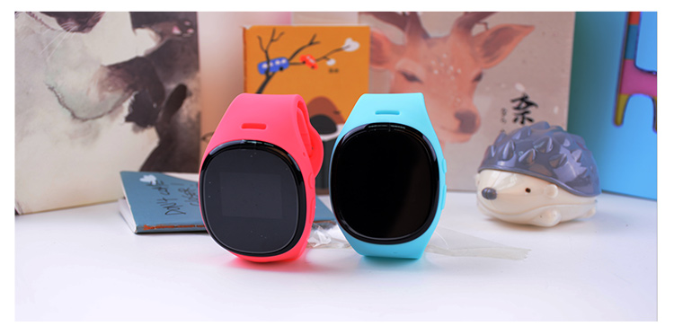 酷派coolpad 儿童智能电话手表 kw60 g2 讲故事的gps定位通话手表 360