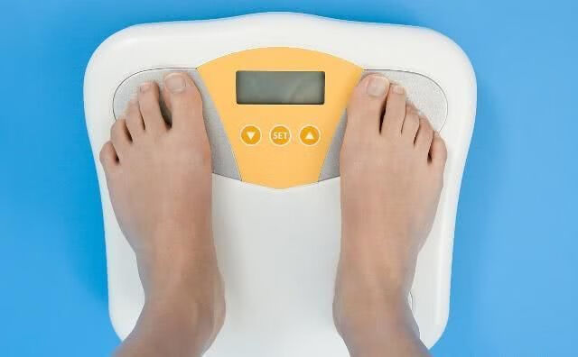 可以用一国际通用公式 测量体重是否达标 女性 生活 减肥