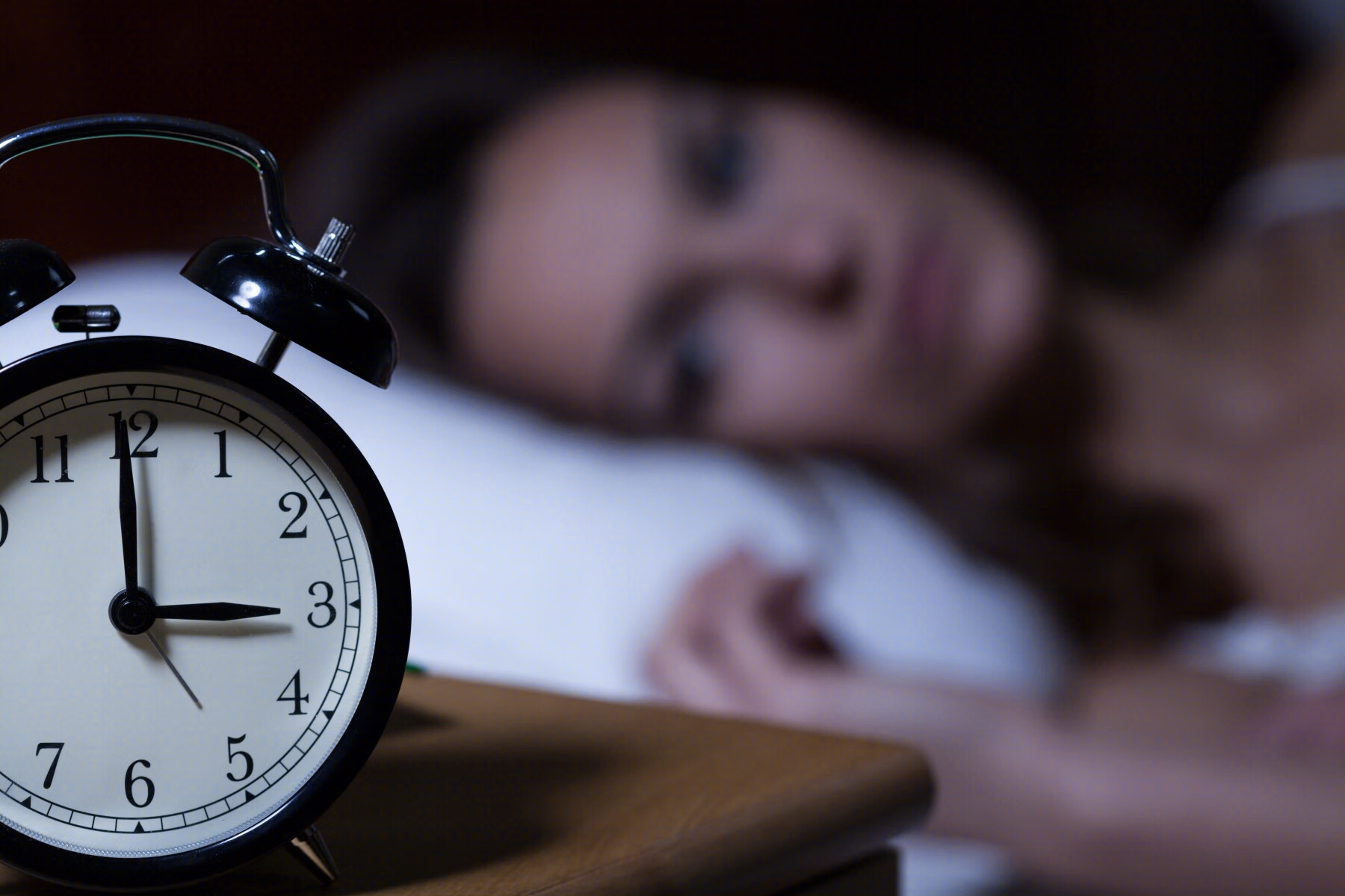 别急着吃安眠药,失眠先用这3种办法_睡眠_预防_精神心理科_失眠_养生