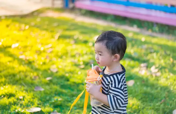 宝宝出汗多 蒸笼头是怎么回事 两种情况要注意 婴儿 幼儿 预防 保健