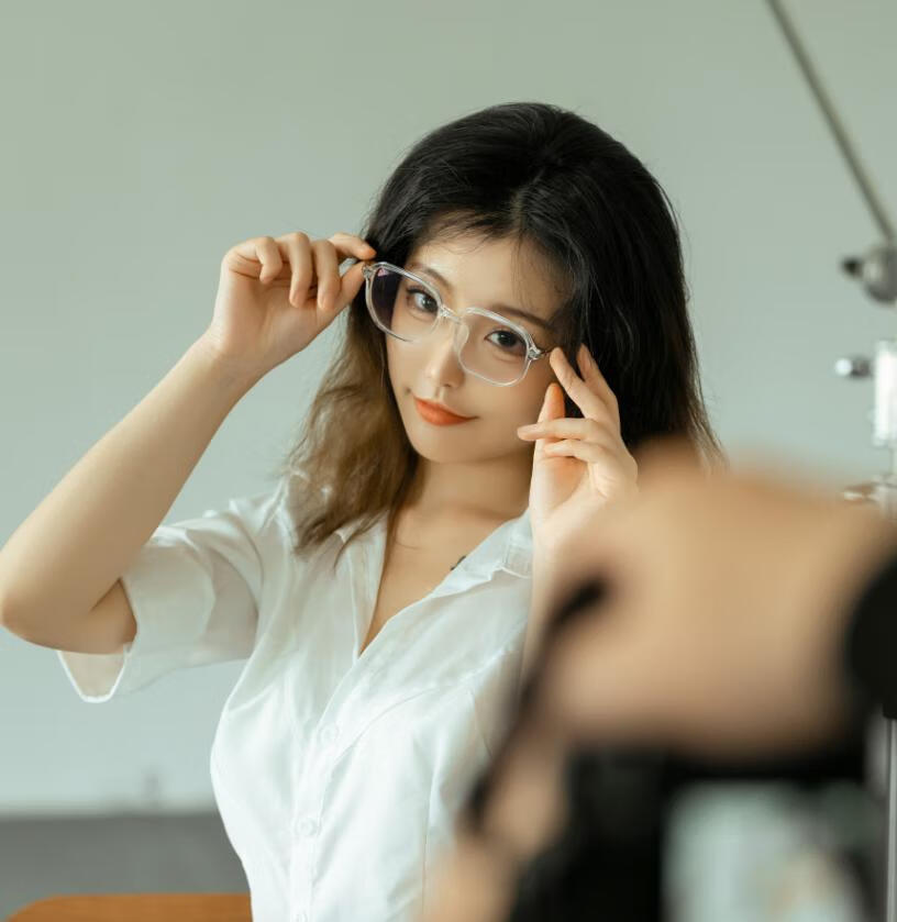 %title插图%num桃良阿宅作品全集:奇妙世界的主人公 %title插图%num桃良阿宅作品全集:奇妙世界的主人公