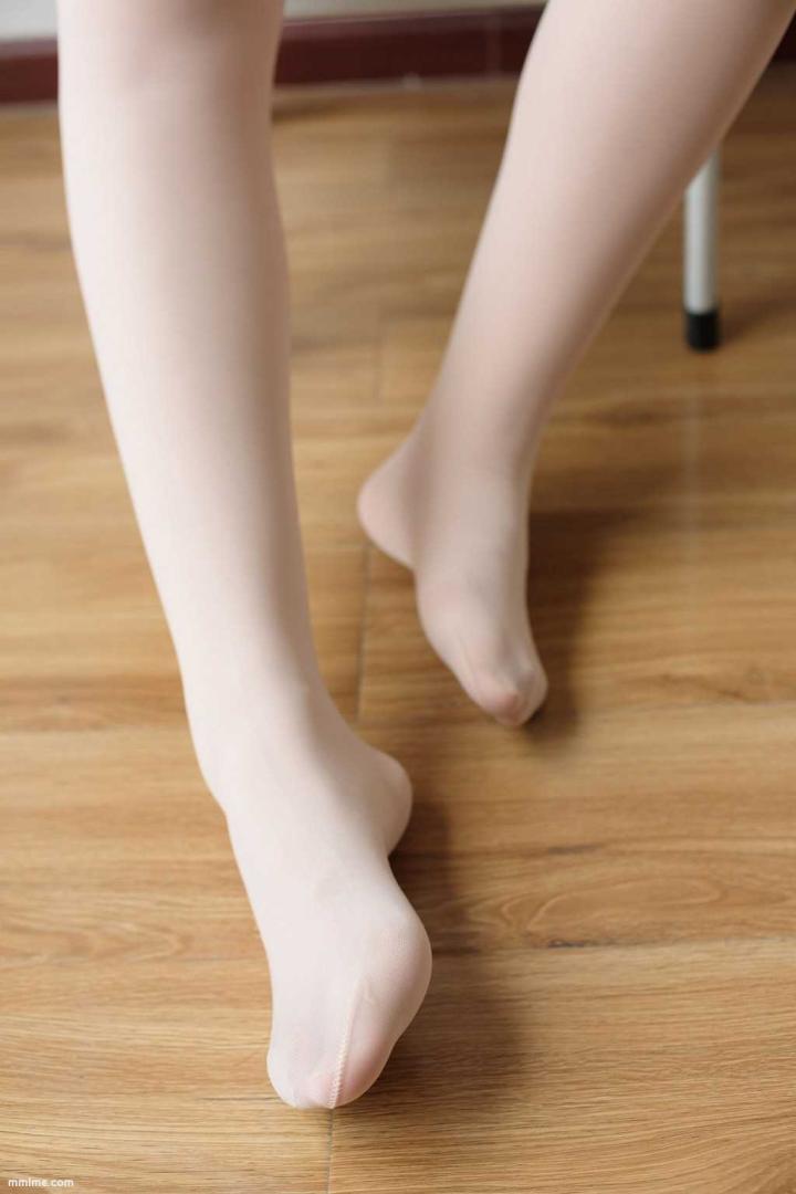 图片[5]-《肉丝白厚棉袜》 [森萝财团] X-033 写真集[102P]-美了么