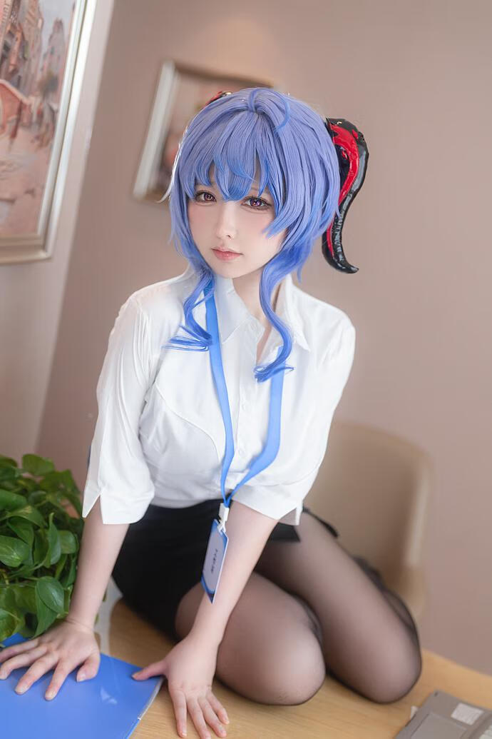 樱梨梨Eriri NO.014 甘雨小秘书.png 樱梨梨Eriri NO.014 甘雨小秘书.png